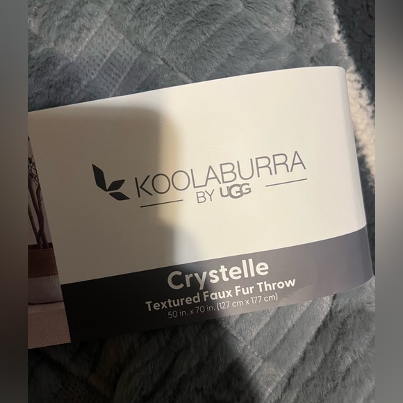 Kookaburra UGG throw blanket - Picture 2 of 2